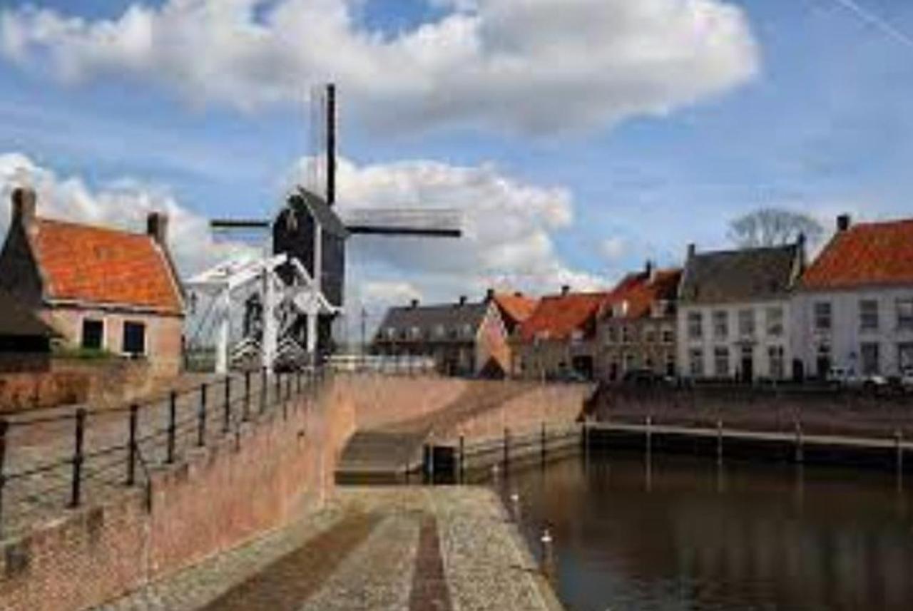 Bnb Onder De Blauwe Hemel Bed & Breakfast Vlijmen Exterior photo