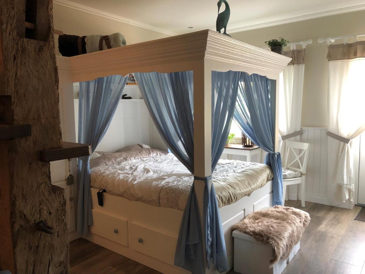 Bnb Onder De Blauwe Hemel Bed & Breakfast Vlijmen Exterior photo