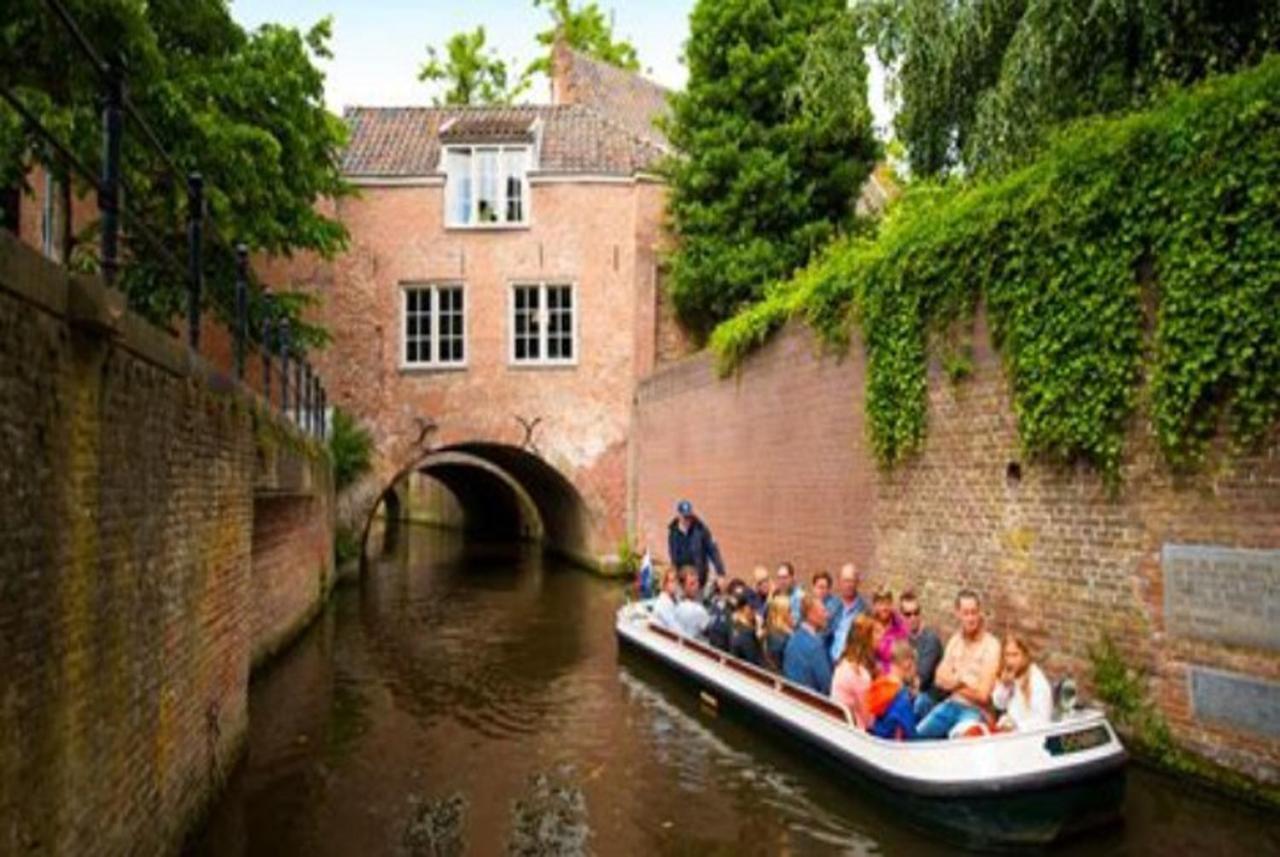Bnb Onder De Blauwe Hemel Bed & Breakfast Vlijmen Exterior photo