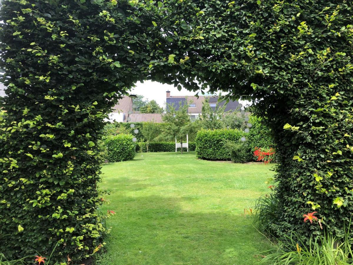 Bnb Onder De Blauwe Hemel Bed & Breakfast Vlijmen Exterior photo